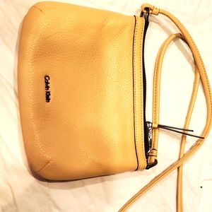 Calvin Klein Crossbody